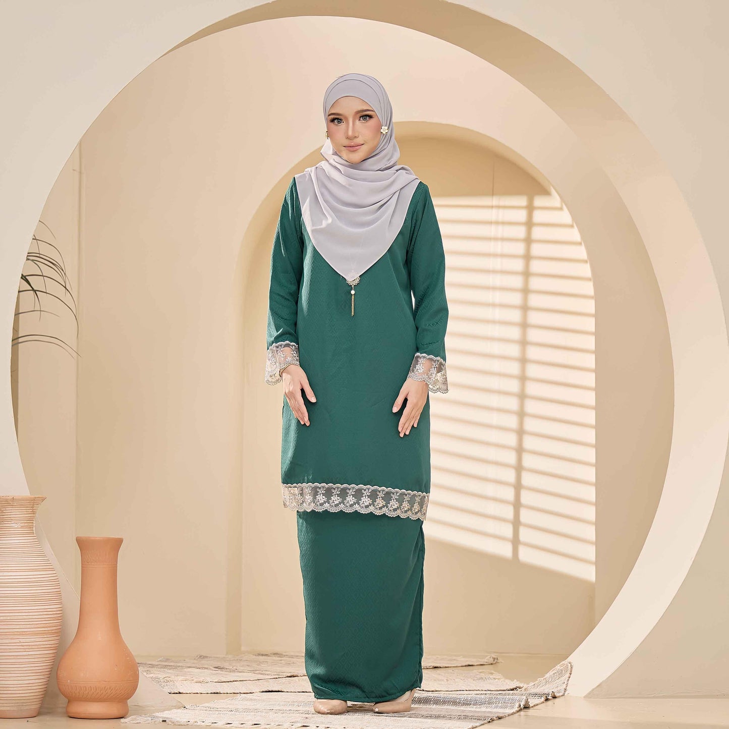 CLARA RIZQA - BRYNDA Baju Kurung muslimah sutera dobby & lace tangan