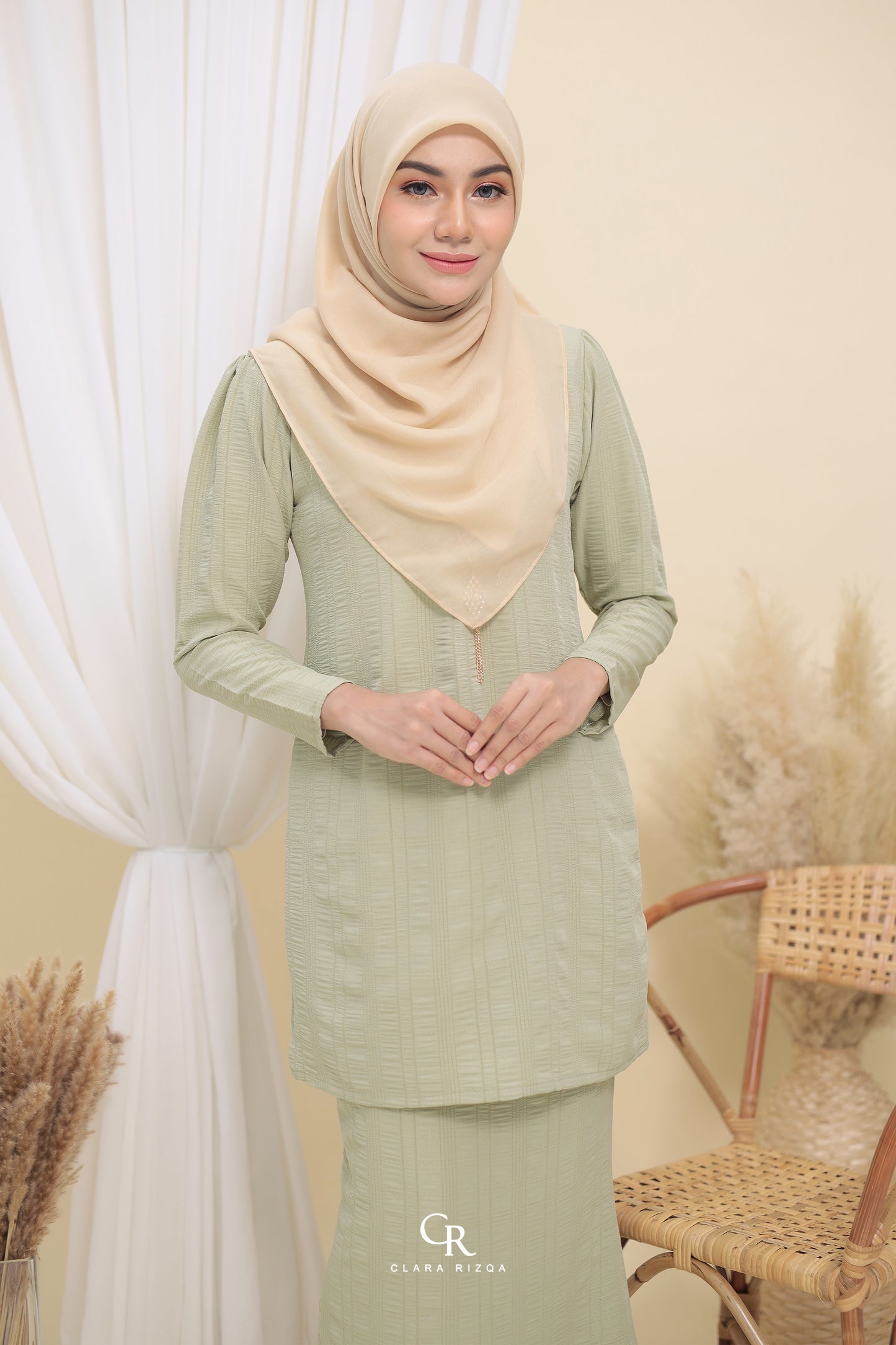 Alysaa - Pastel Green
