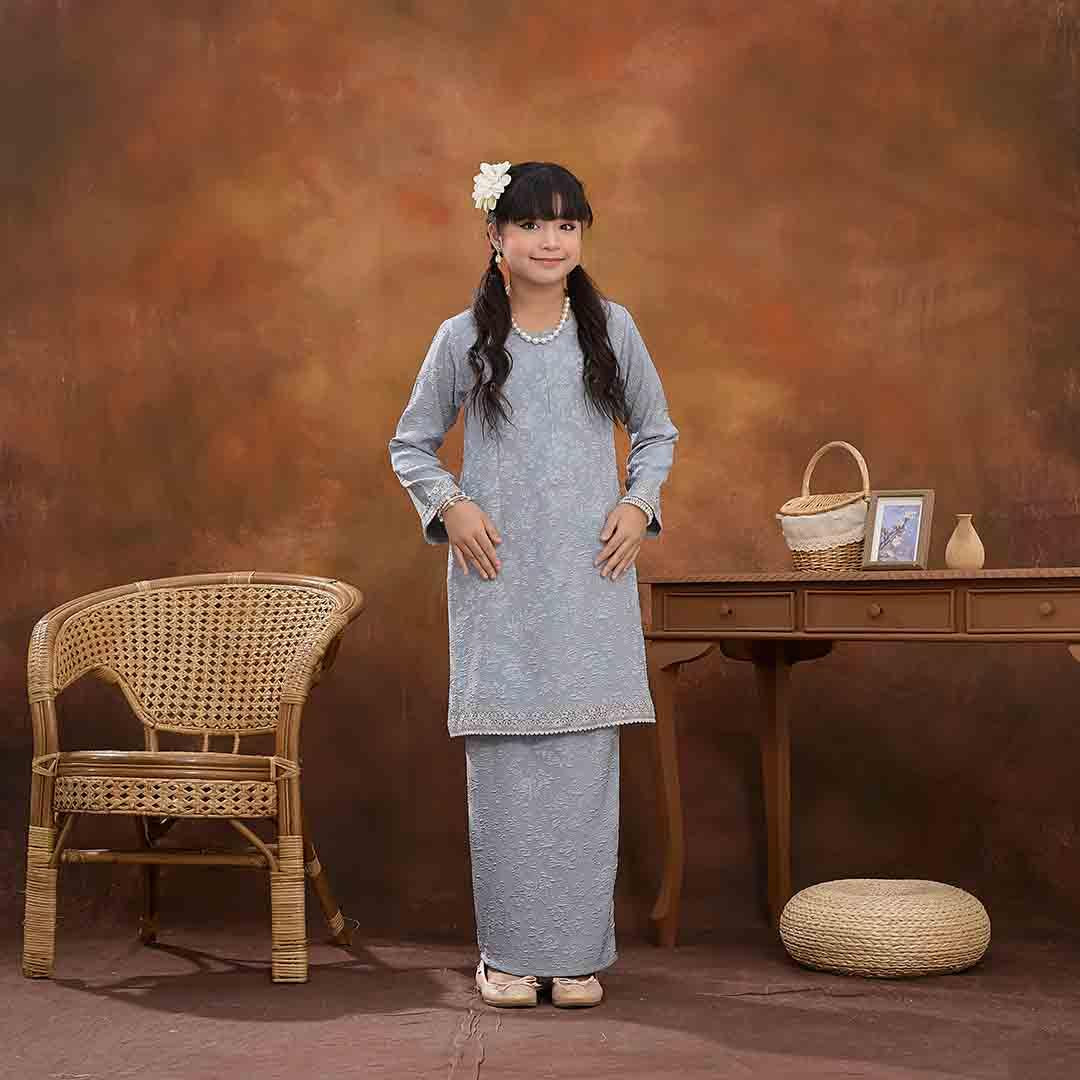 CLARA RIZQA - KURUNG Vianna muslimah Premium Snow Embos kids