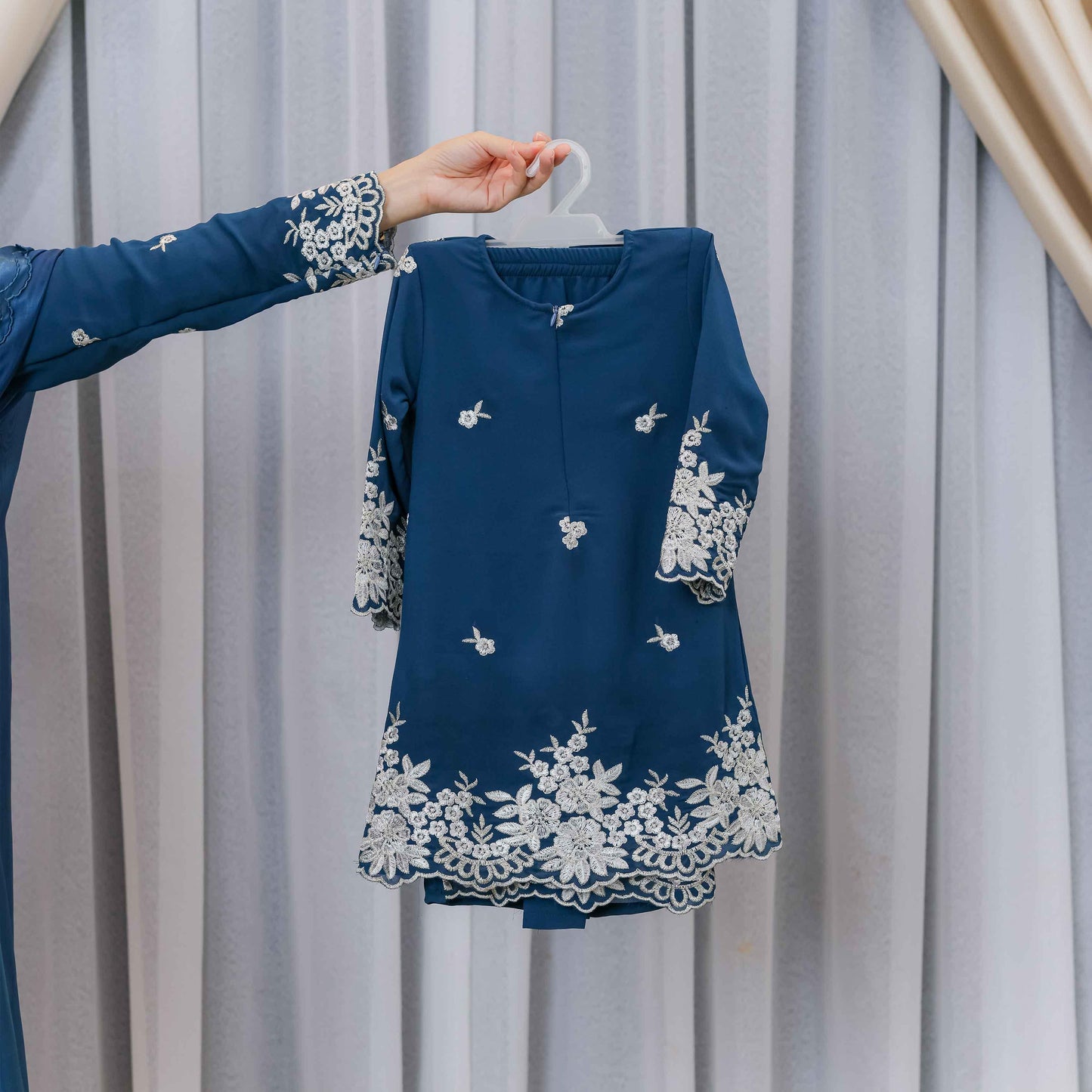 CLARA RIZQA - AVELINE baju kurung cantik material Chiffon embroidery with lining (kids)
