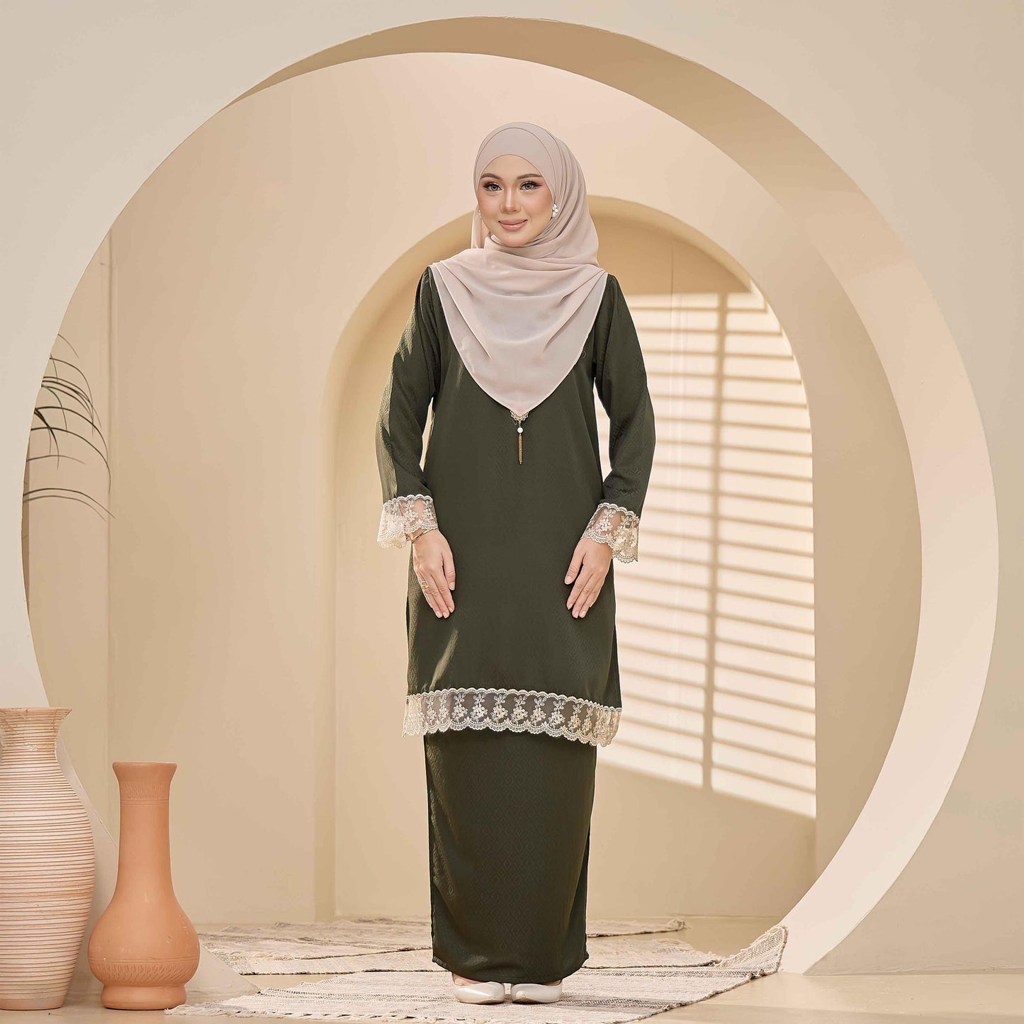 CLARA RIZQA - BRYNDA Baju Kurung muslimah sutera dobby & lace tangan