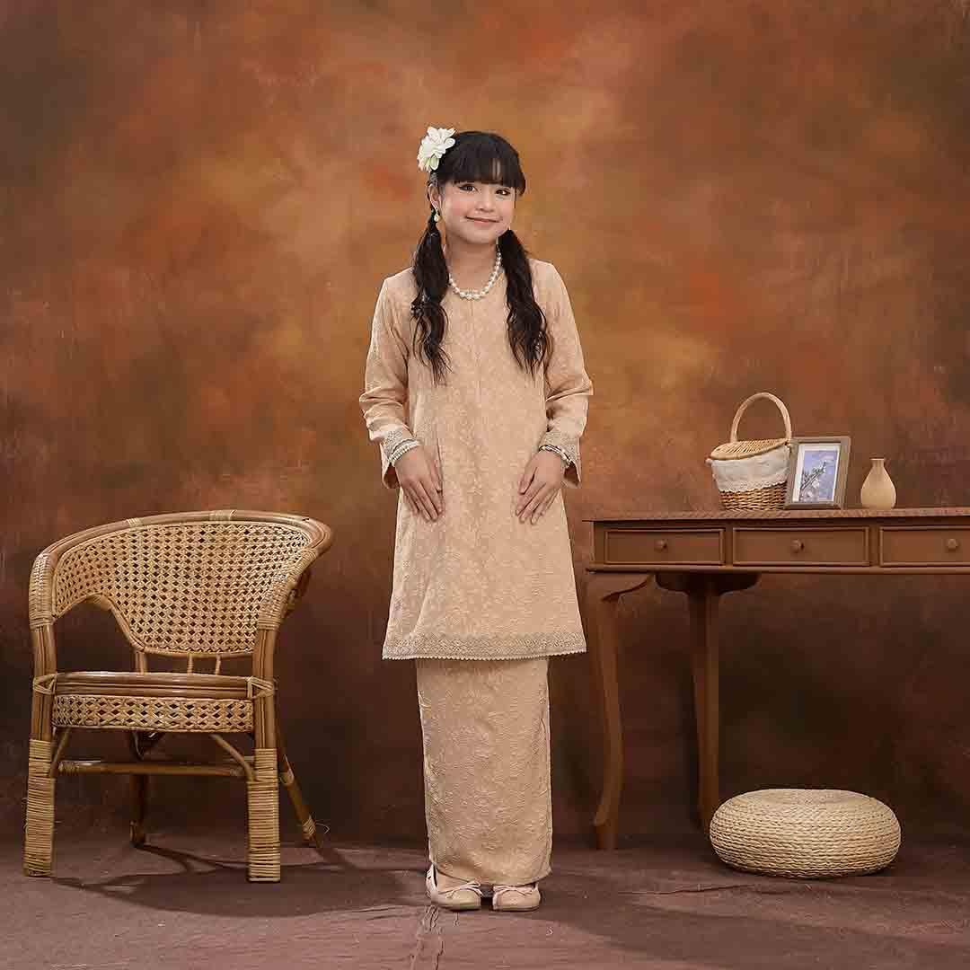 CLARA RIZQA - KURUNG Vianna muslimah Premium Snow Embos kids