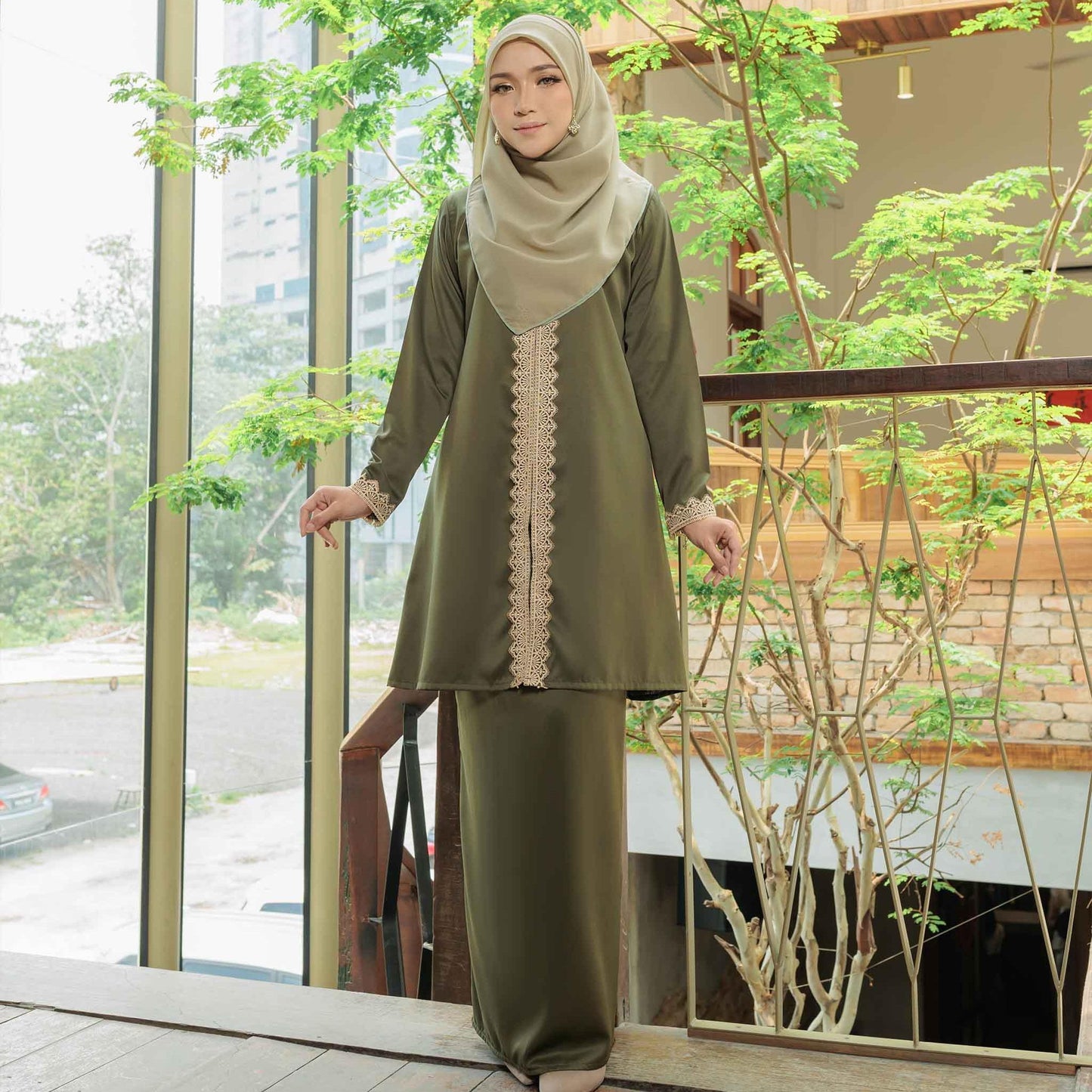 Kurung Merlisa Raya (Mom)
