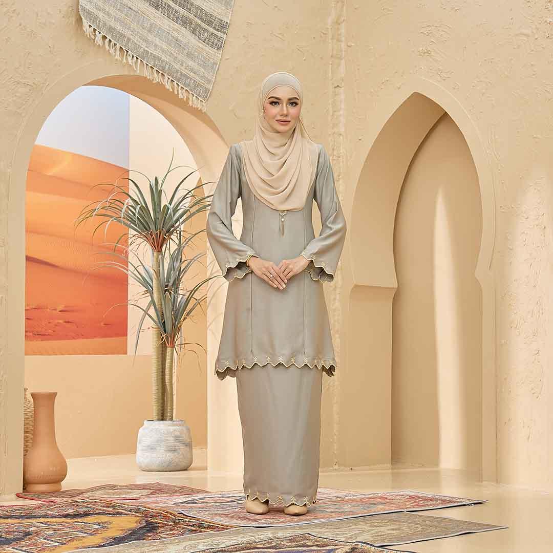 CLARA RIZQA - KURUNG Hayra baju kurung pahang material sutera dobby sulam