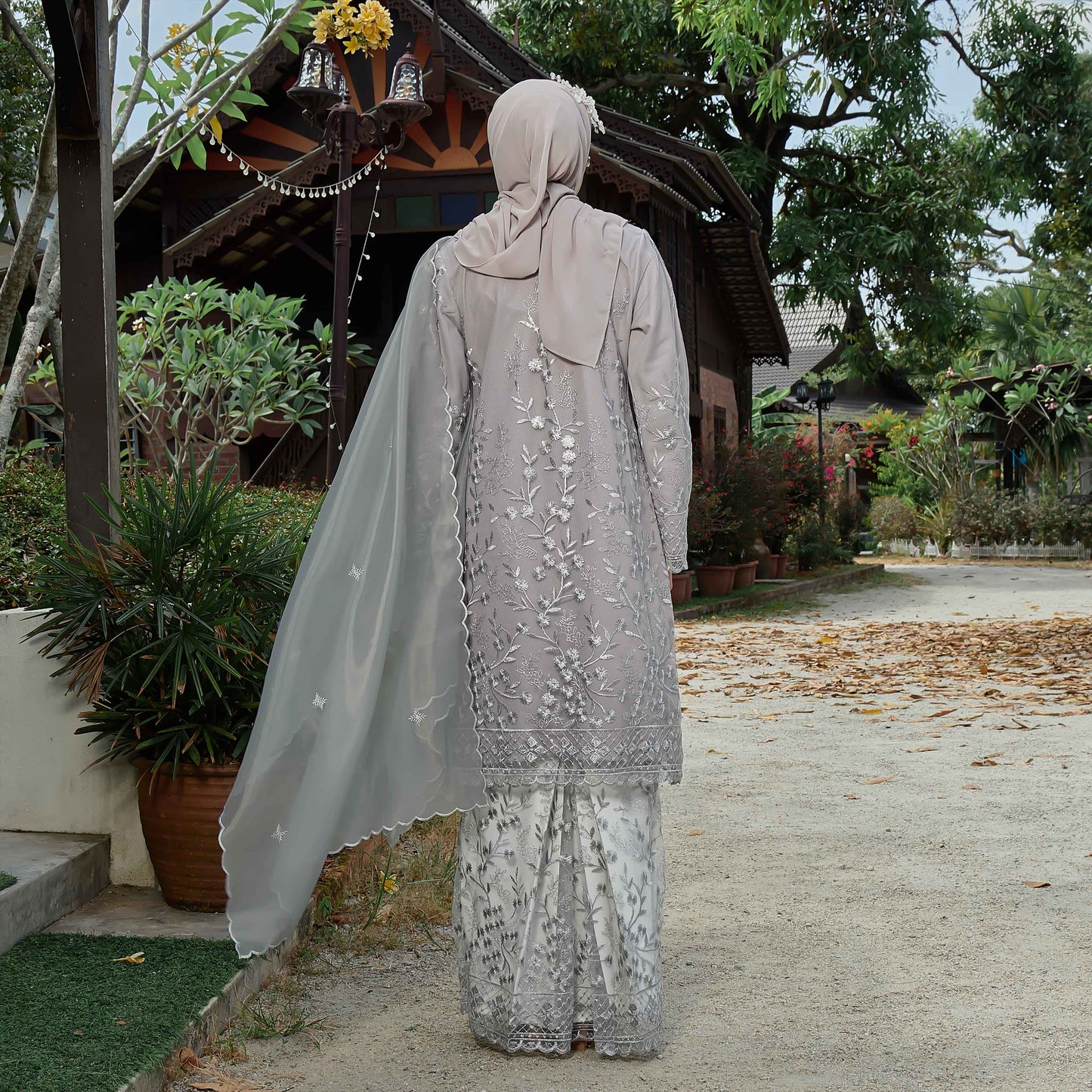 CLARA RIZQA - LAYKA baju kurung muslimah mom material premium como crepe + Lace