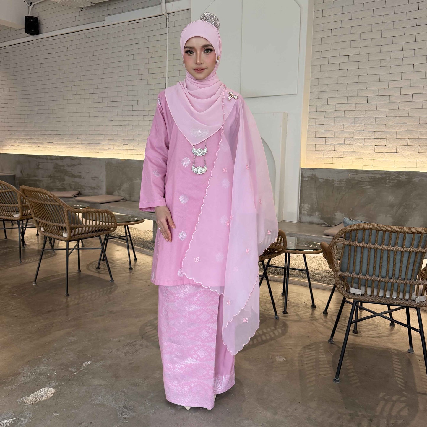 CLARA RIZQA - ANGGUN Baju Kurung Pesak Material Songket Tenun Asli