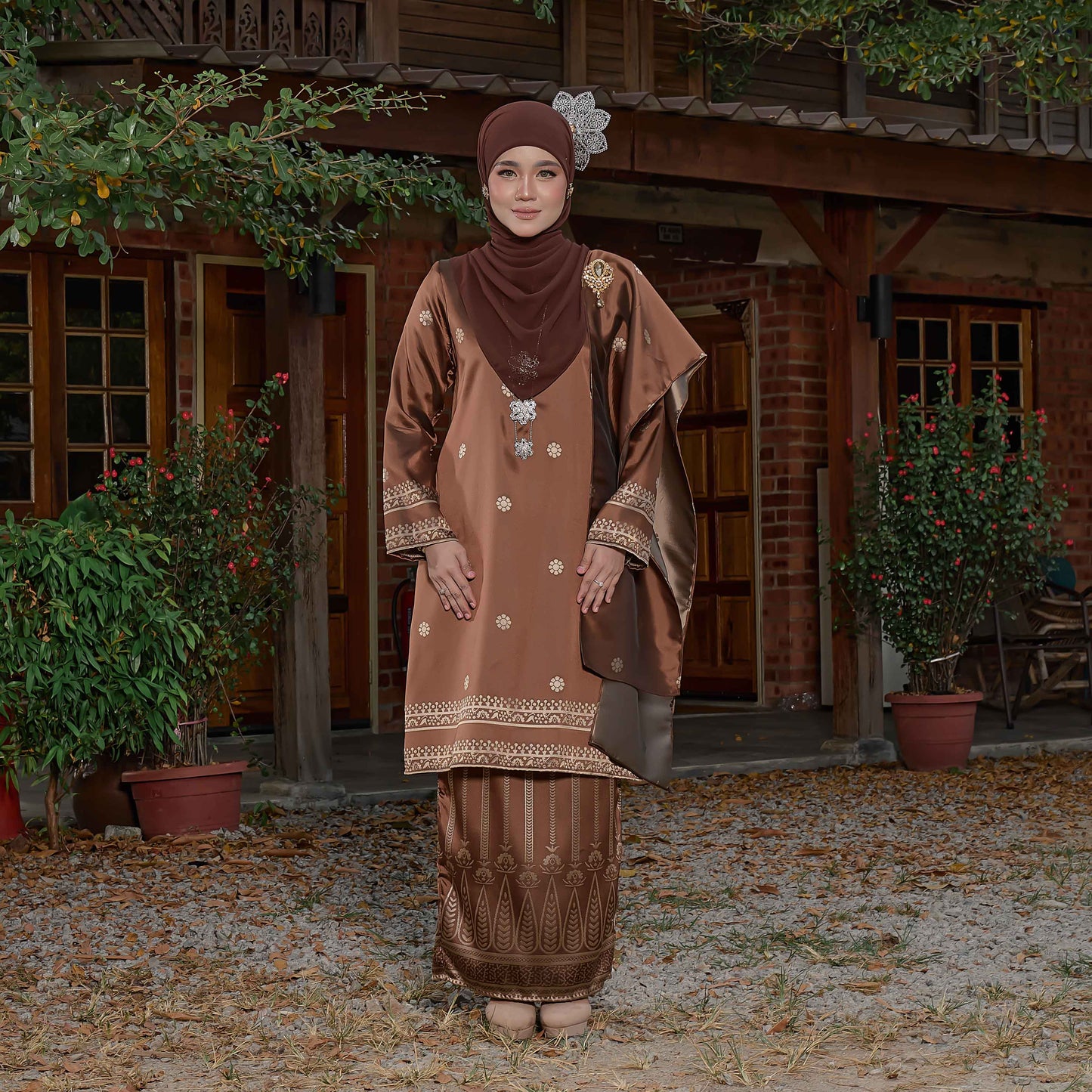 CLARA RIZQA - DHIA RATNA mom kurung cantik moden material thai tenun songket