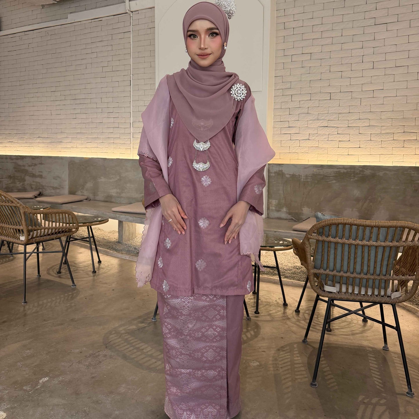 CLARA RIZQA - ANGGUN Baju Kurung Pesak Material Songket Tenun Asli