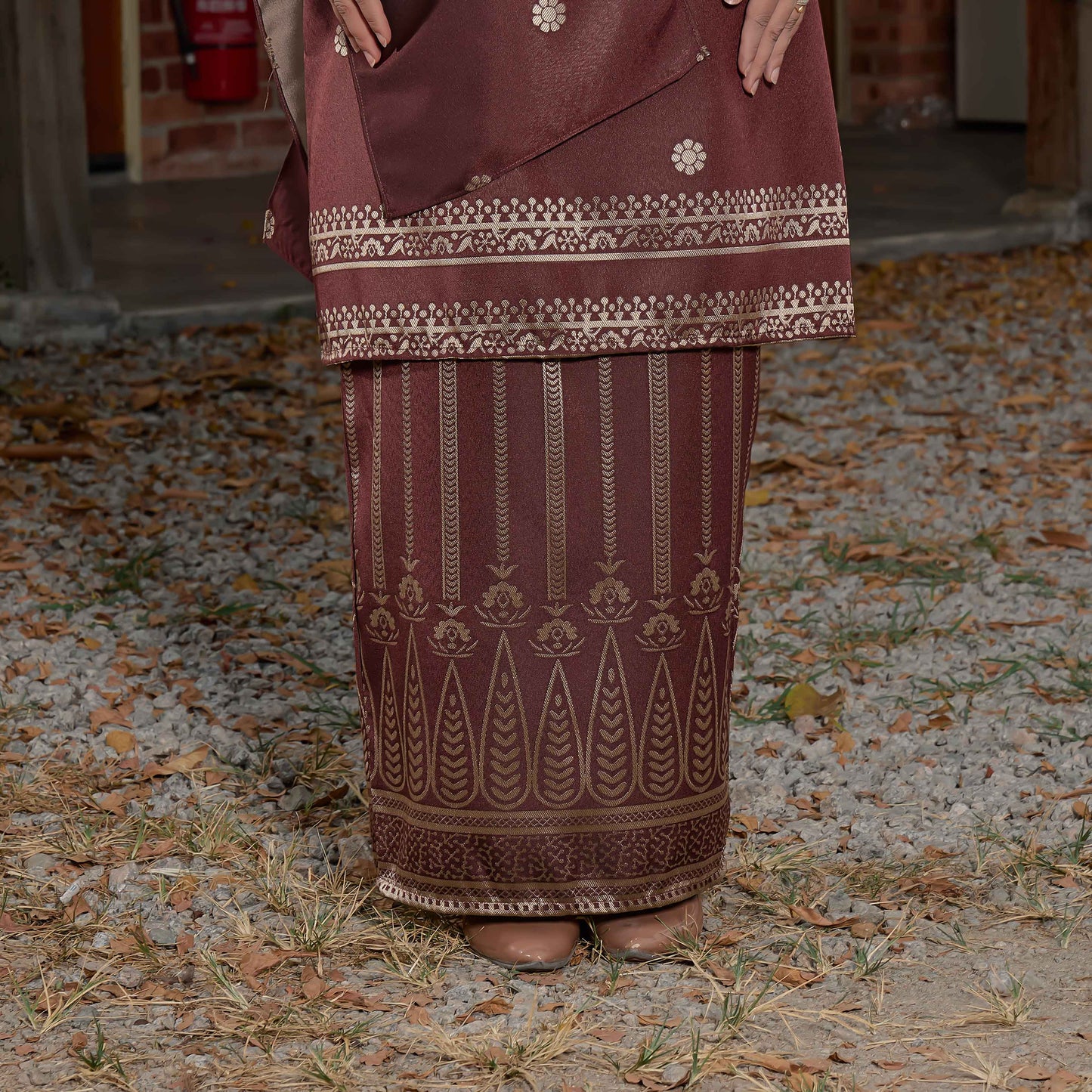 CLARA RIZQA - DHIA RATNA mom kurung cantik moden material thai tenun songket
