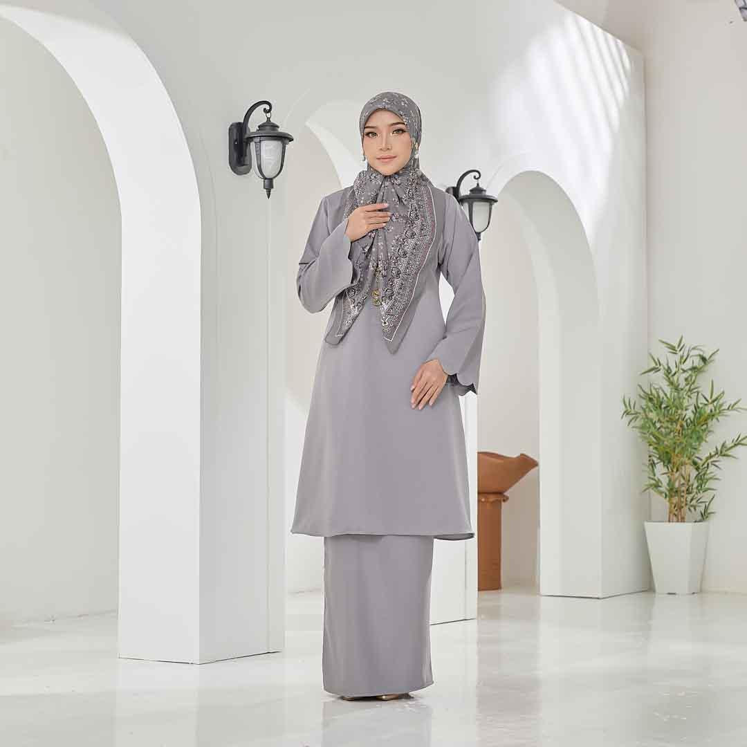 CLARA RIZQA - JASMINE KURUNG PAHANG