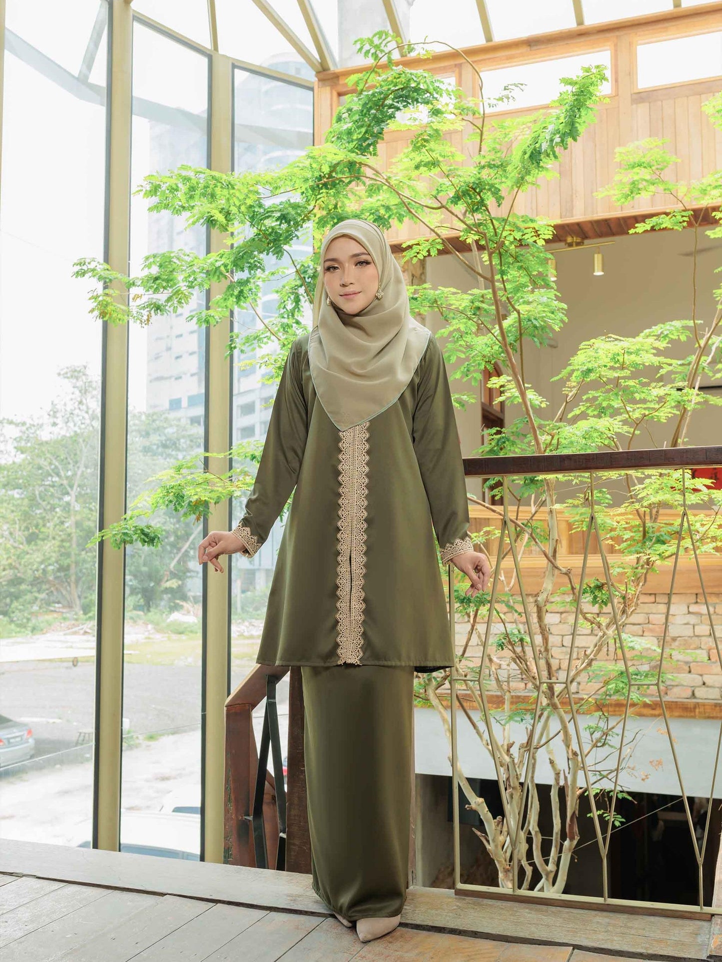 Kurung Merlisa Raya (Mom)