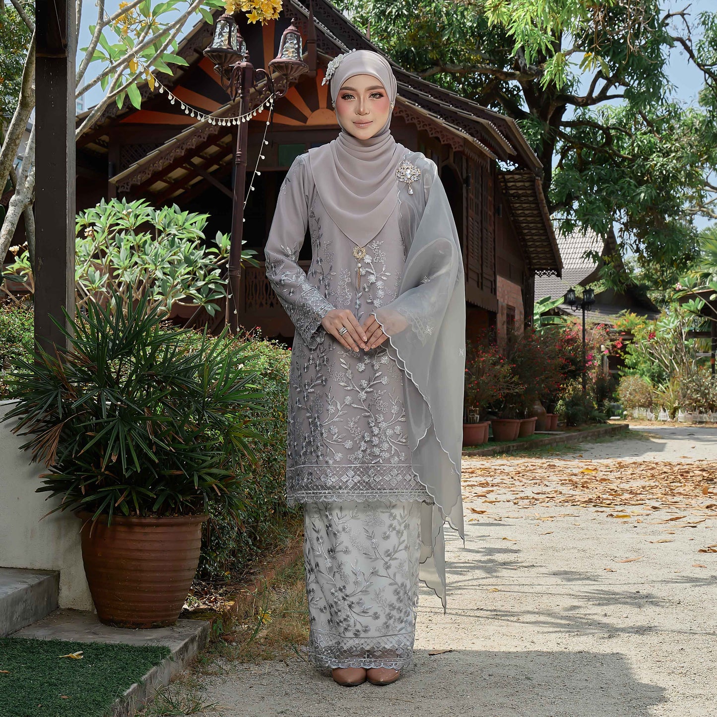 CLARA RIZQA - LAYKA baju kurung muslimah mom material premium como crepe + Lace