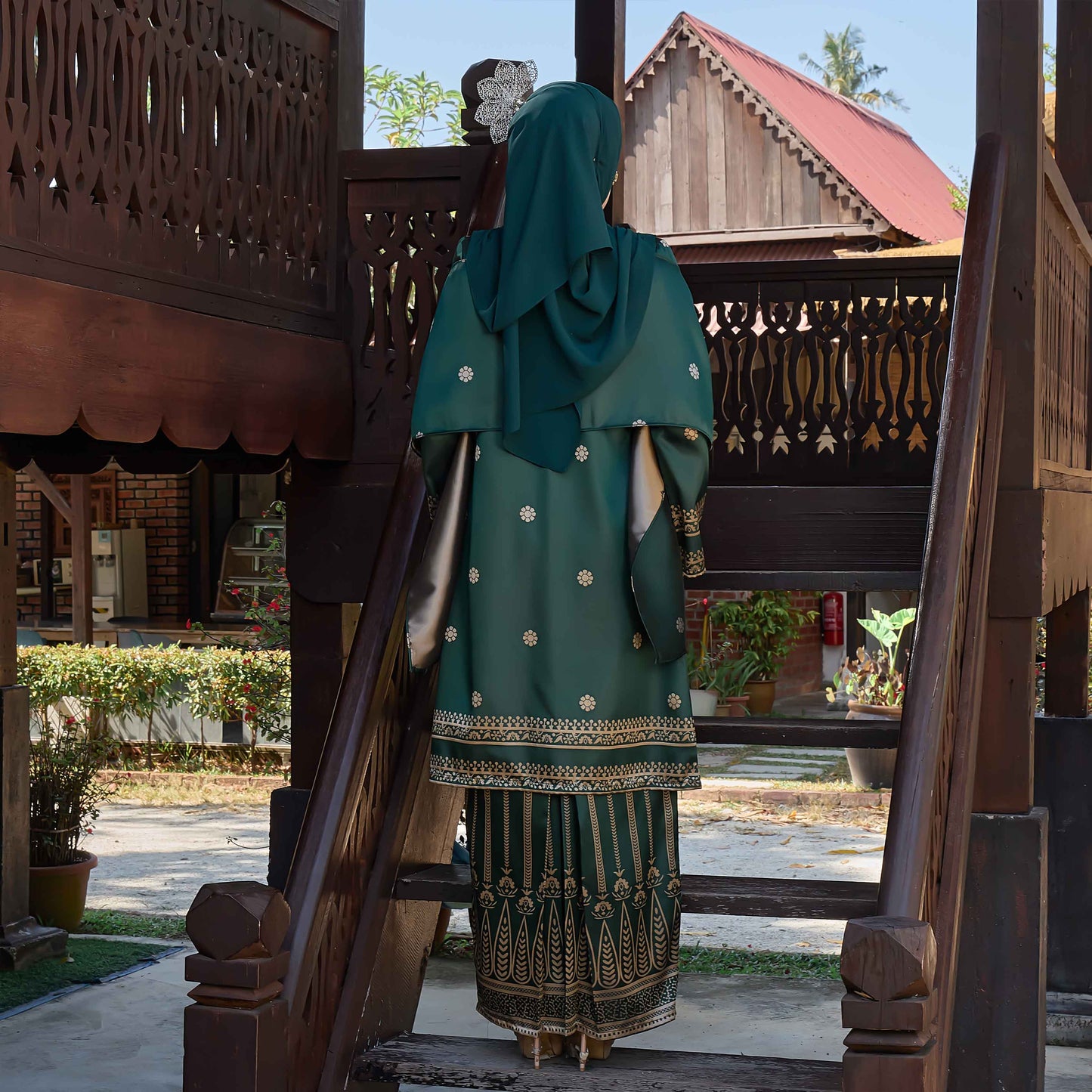 CLARA RIZQA - DHIA RATNA mom kurung cantik moden material thai tenun songket