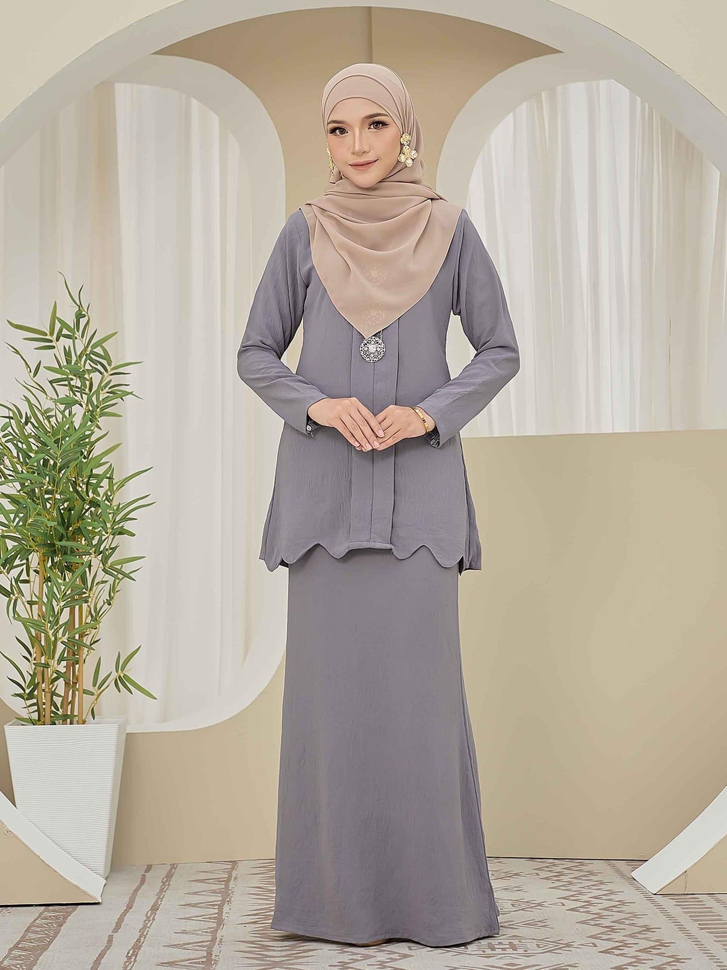 KURUNG LUNA IRONLESS SACLLOP