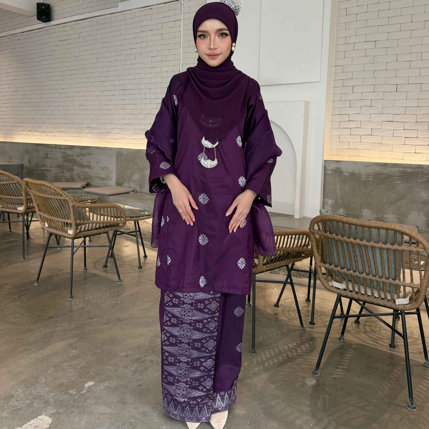 CLARA RIZQA - ANGGUN Baju Kurung Pesak Material Songket Tenun Asli