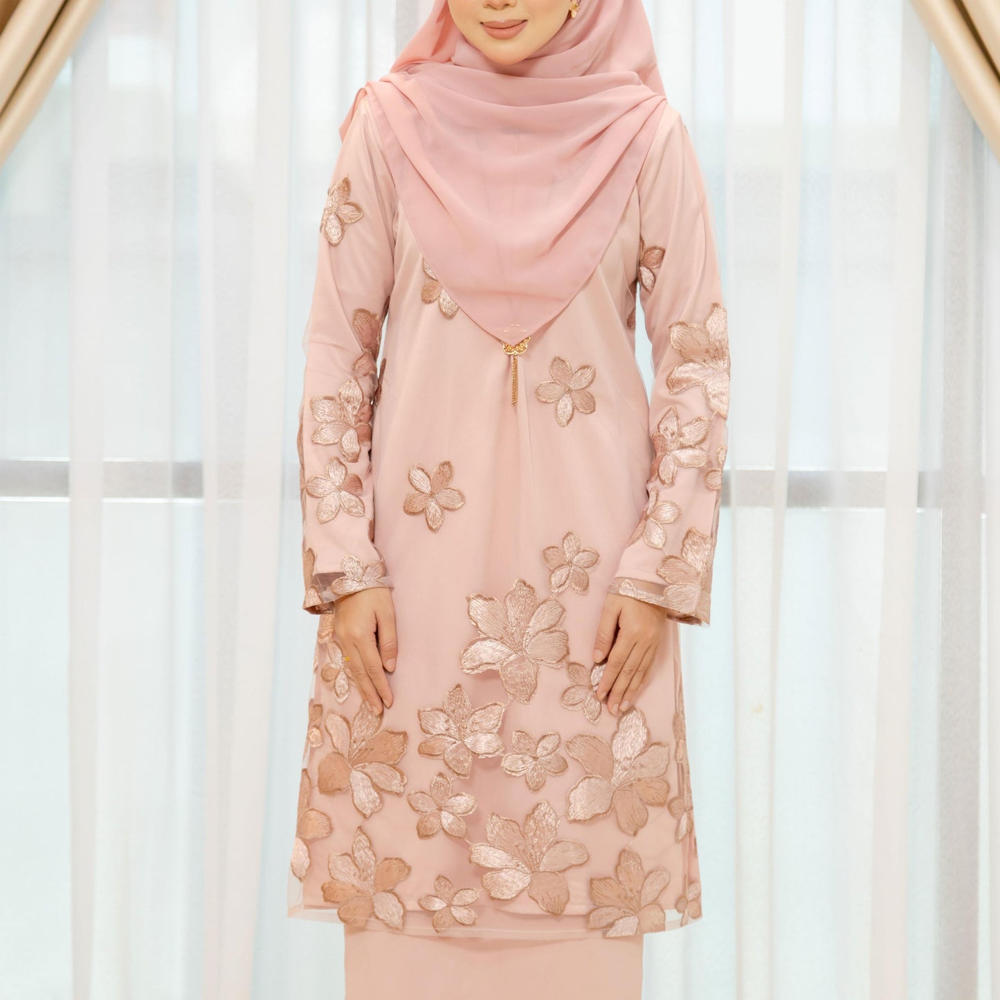 CLARA RIZQA -  MONICA Baju Kurung cantik material lace + pearl skin lining