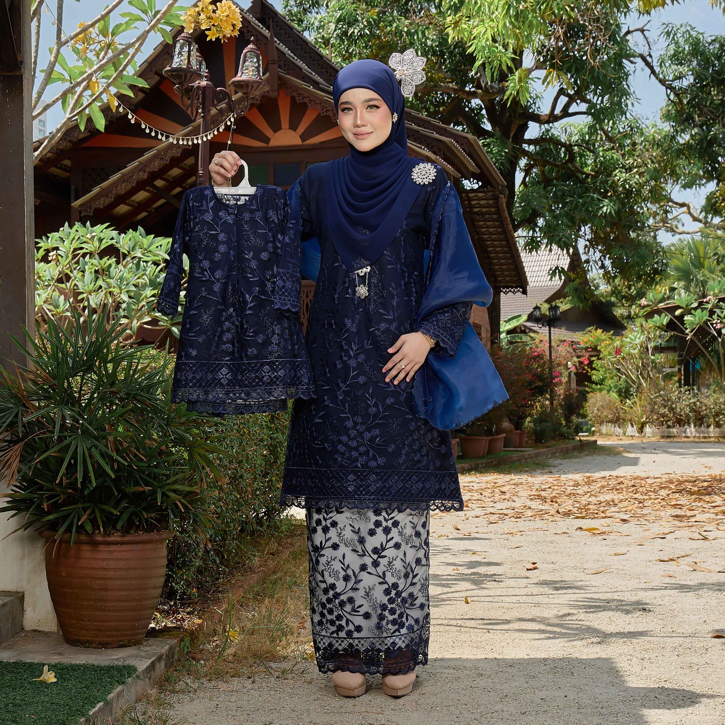 CLARA RIZQA - LAYKA baju kurung muslimah kids material premium como crepe + Lace