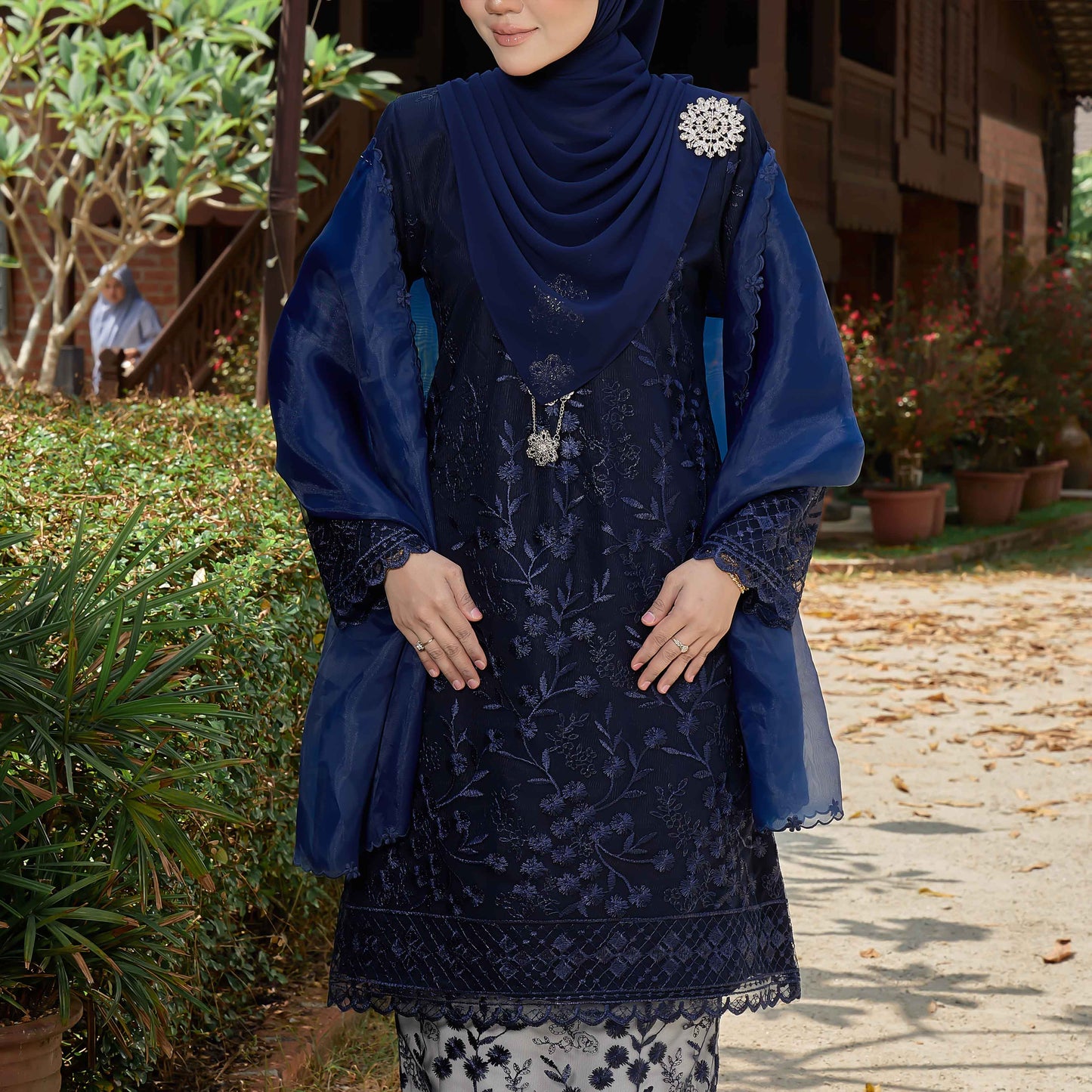 CLARA RIZQA - LAYKA baju kurung muslimah mom material premium como crepe + Lace