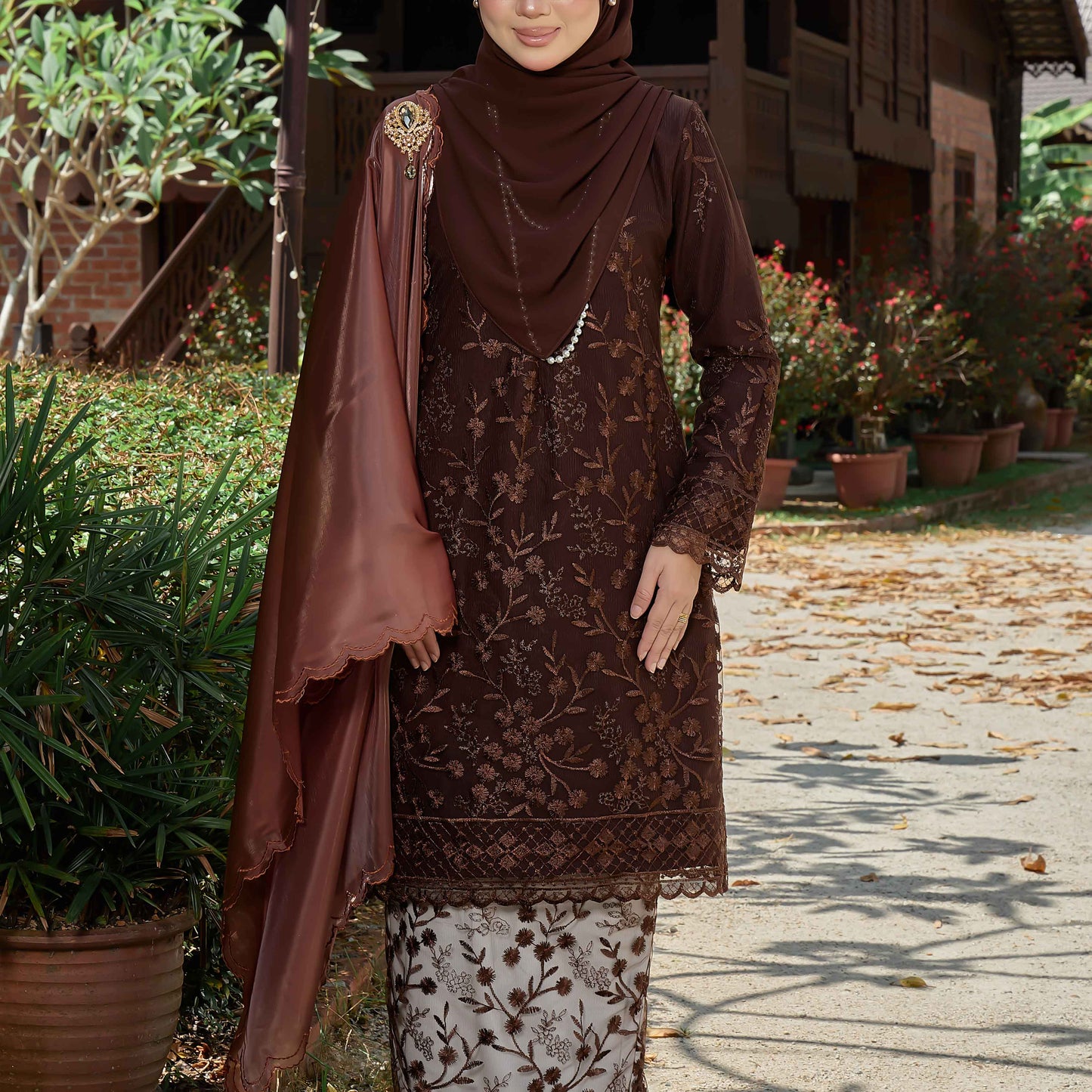 CLARA RIZQA - LAYKA baju kurung muslimah mom material premium como crepe + Lace