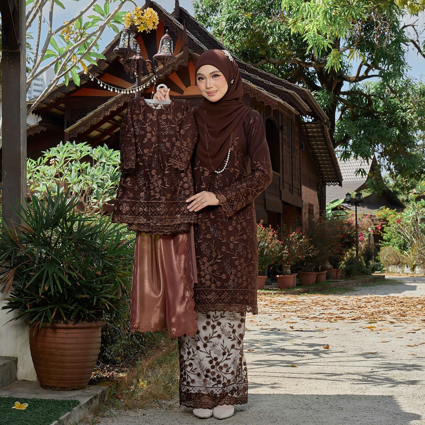 CLARA RIZQA - LAYKA baju kurung muslimah kids material premium como crepe + Lace