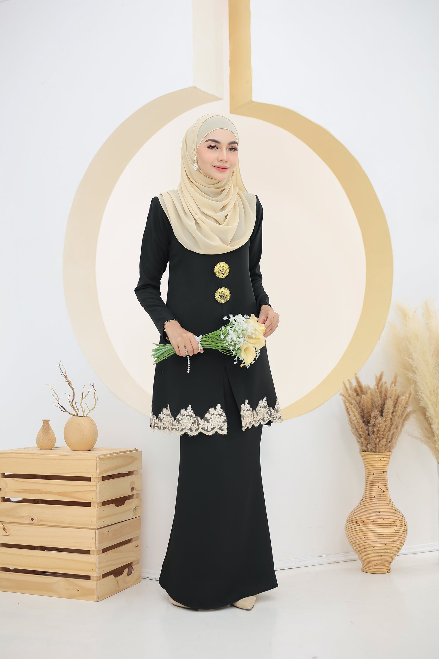 Erdina Mom - Elegant Black