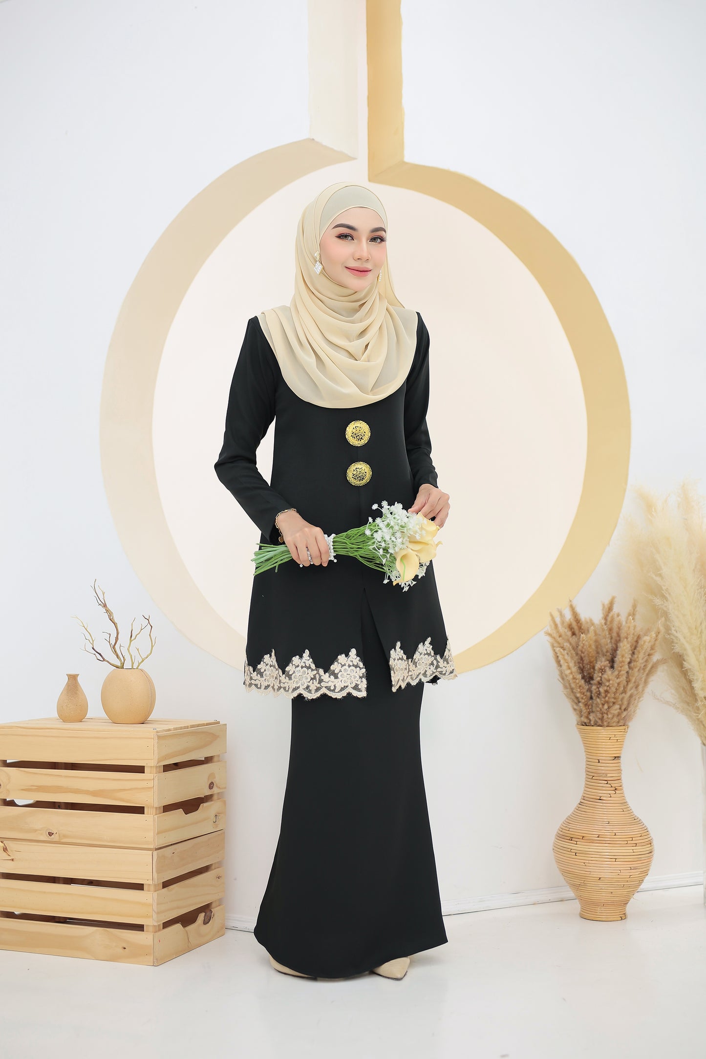 Erdina Mom - Elegant Black