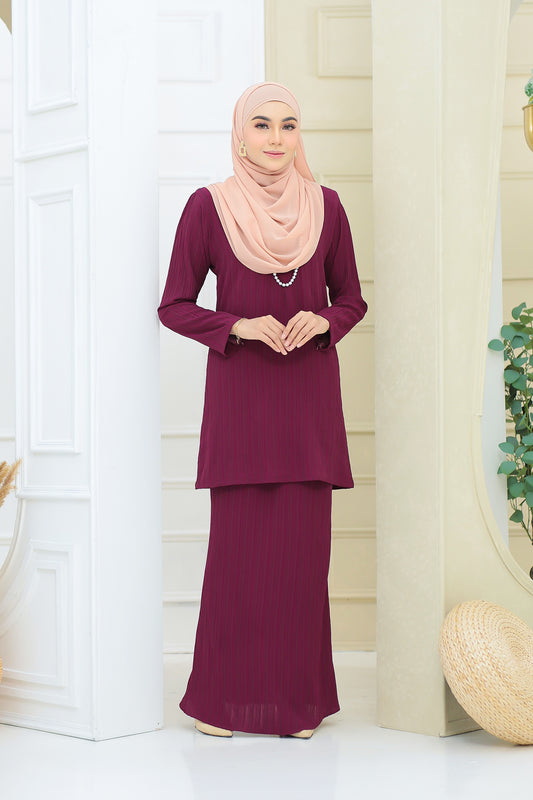 Warda - Maroon