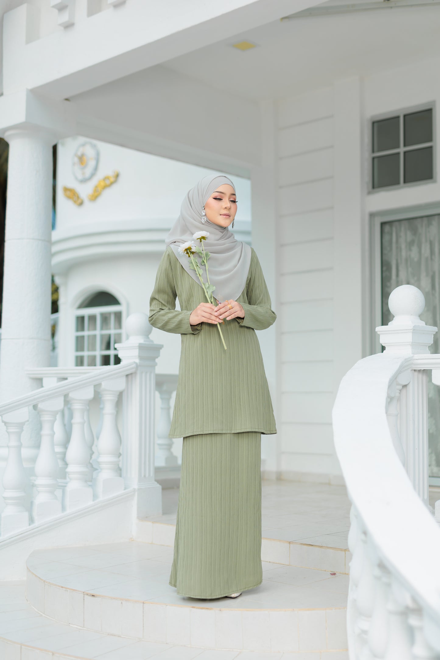 Warda - Moss Green